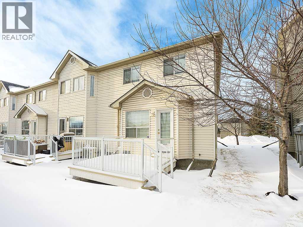 119 Mt Douglas Manor SE