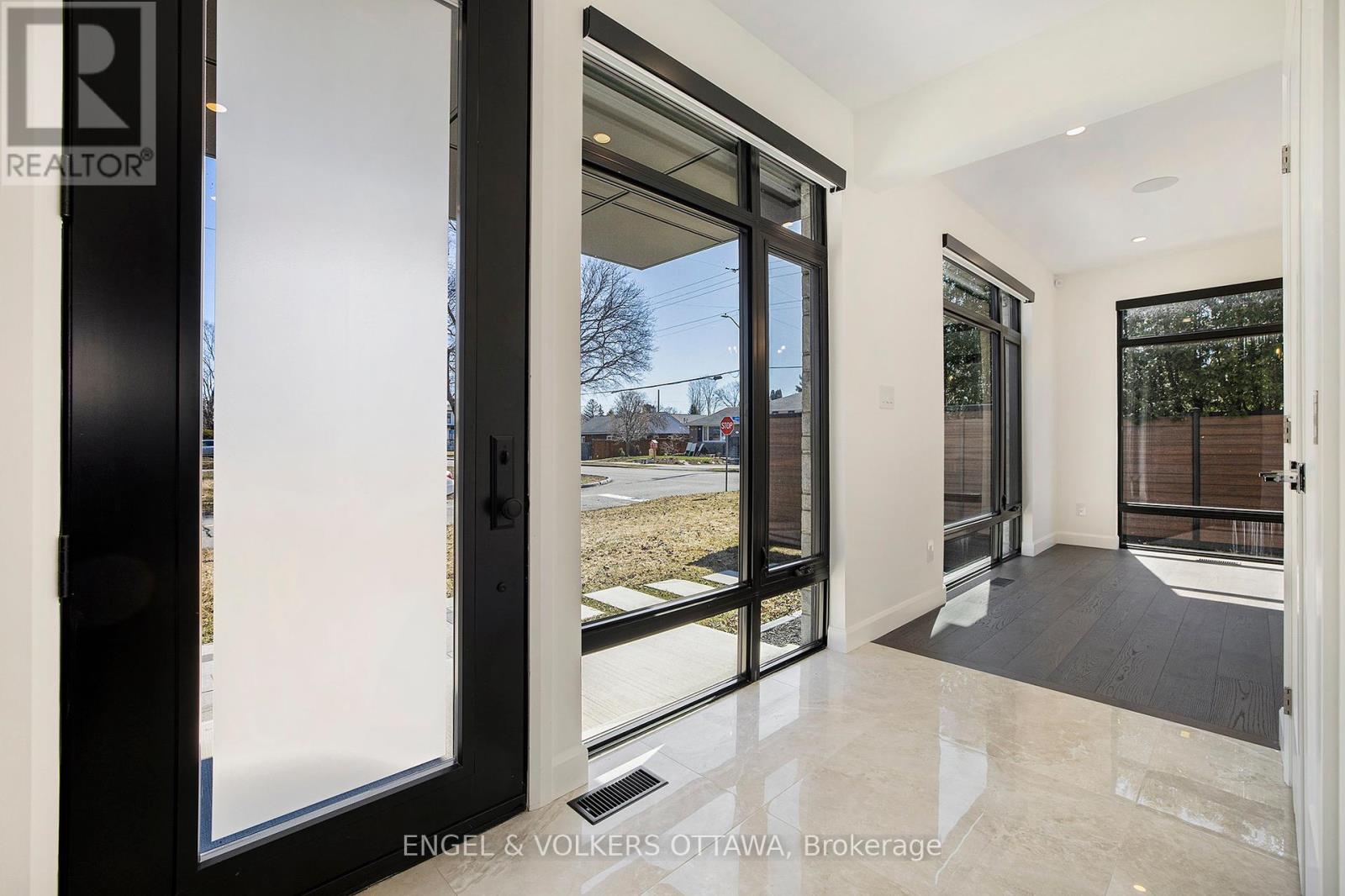 888 MELWOOD AVENUE