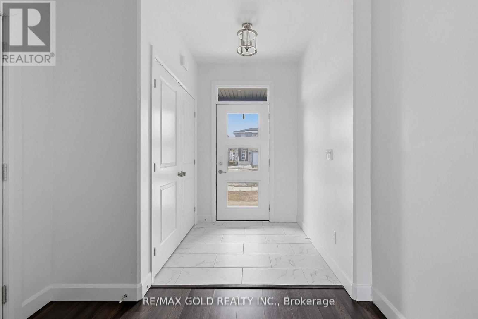 33 WALDEN POND DRIVE