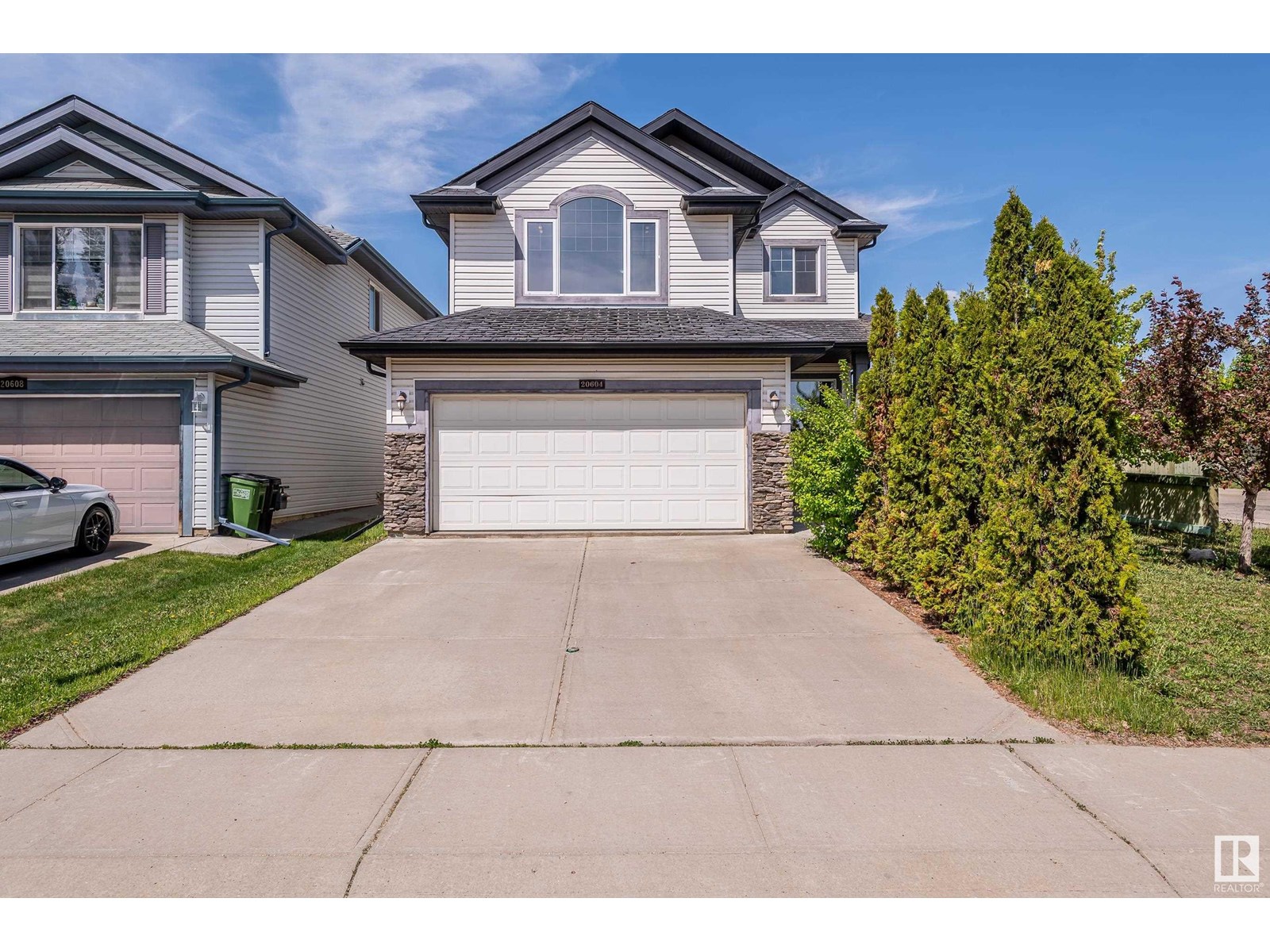 20604 92 AV NW