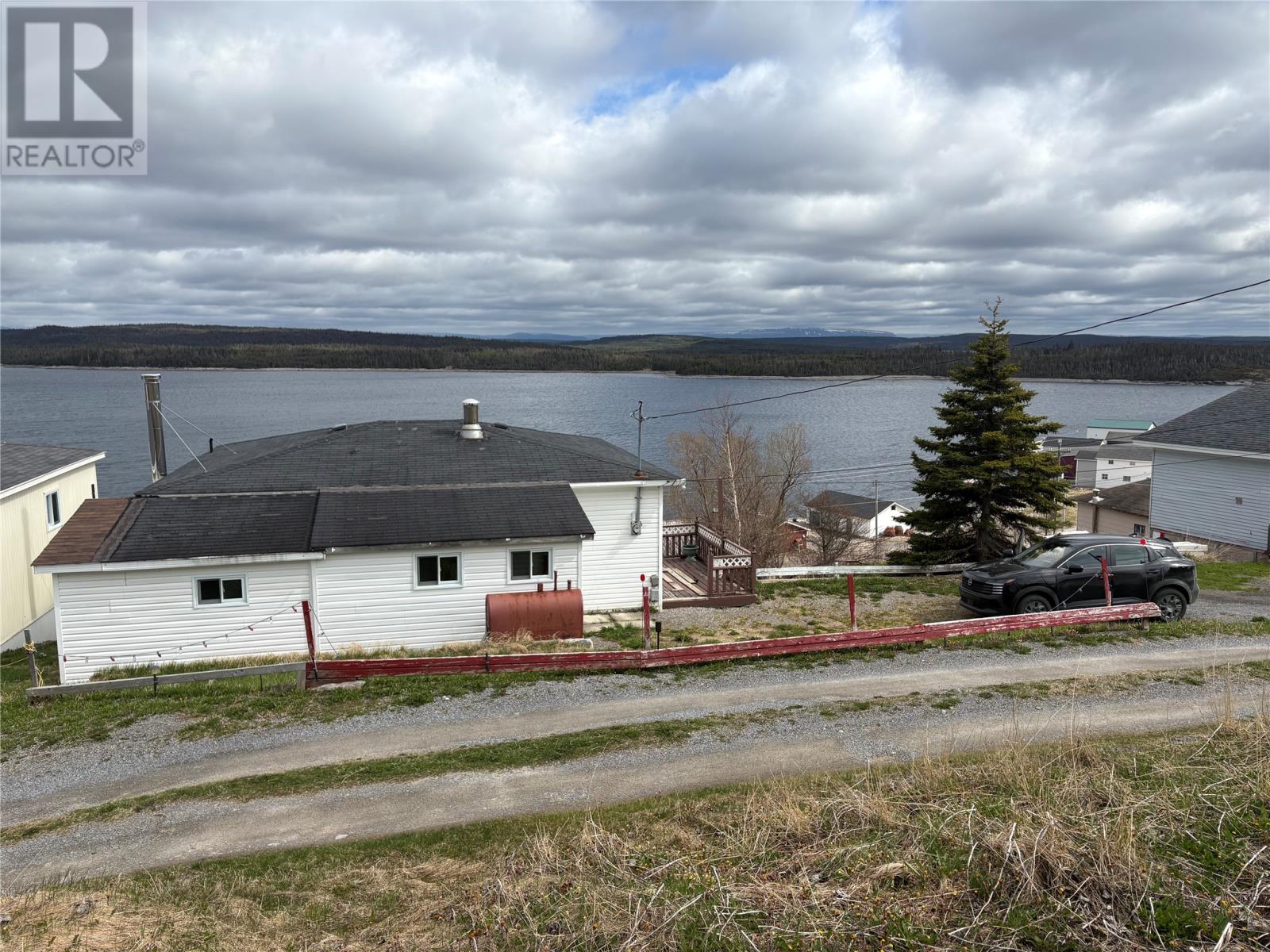 1 Hillside Avenue