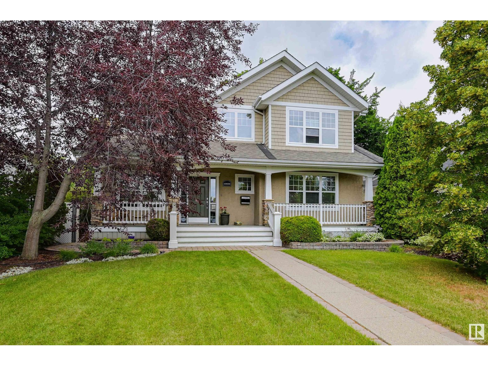10608 137 ST NW