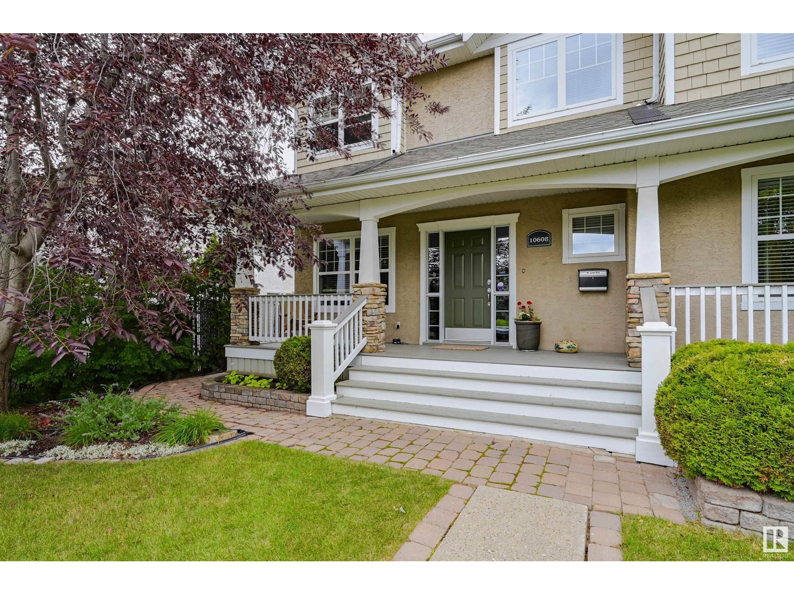 10608 137 ST NW