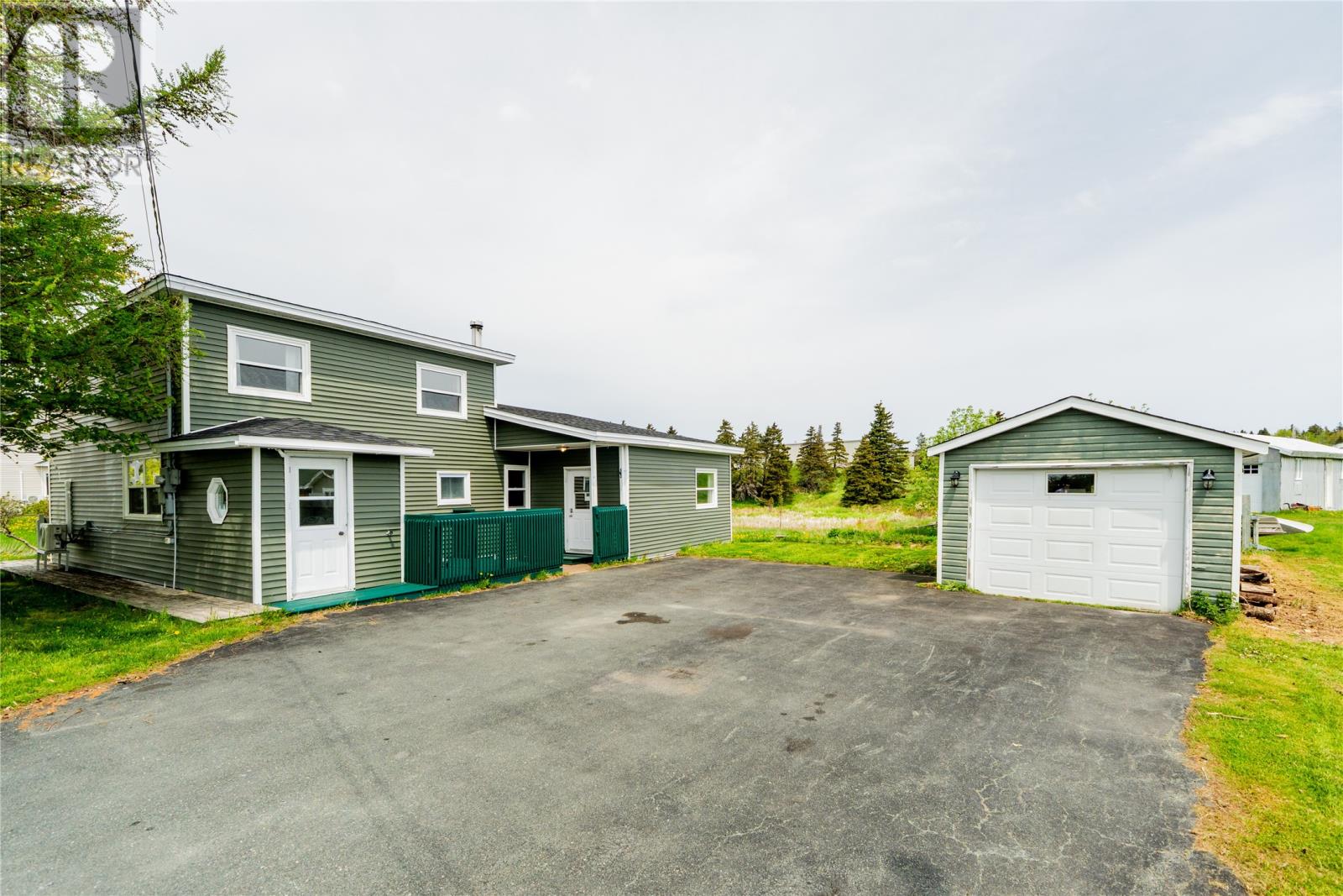 9 Dunphys Lane