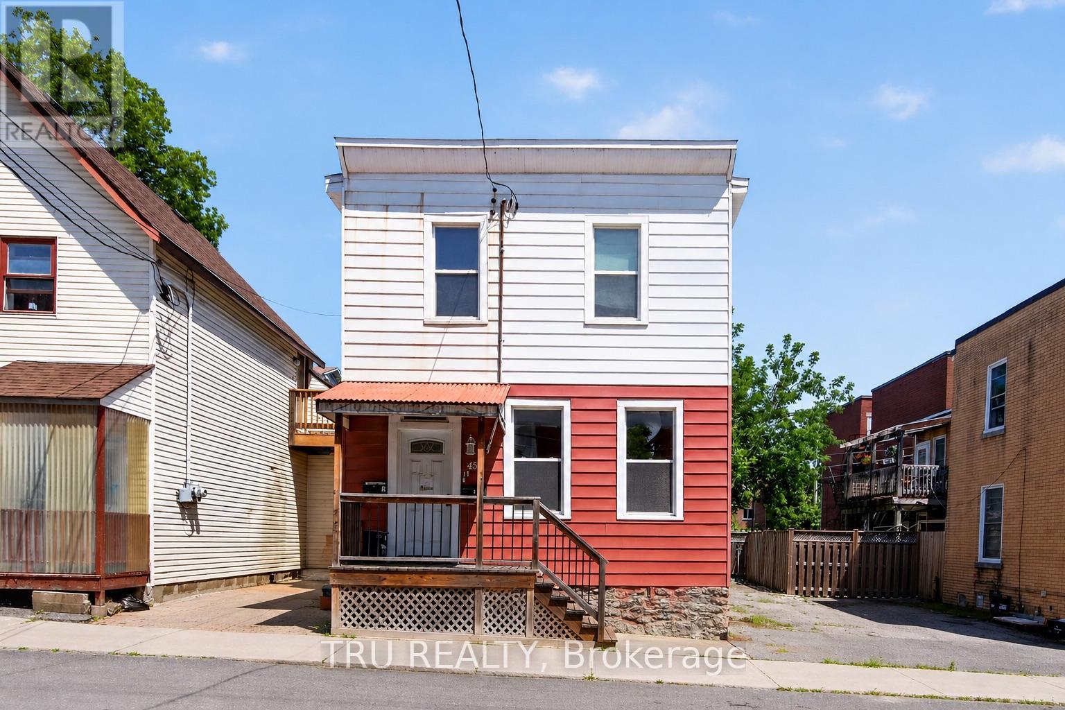 45 BELL STREET N