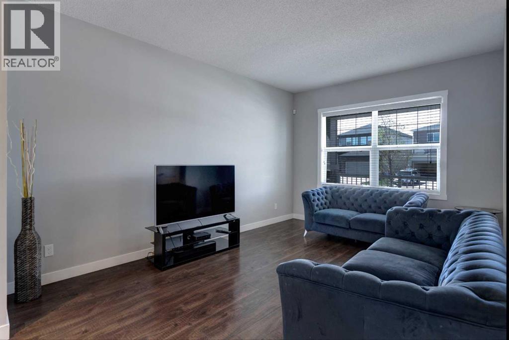 133 Legacy Glen Way SE