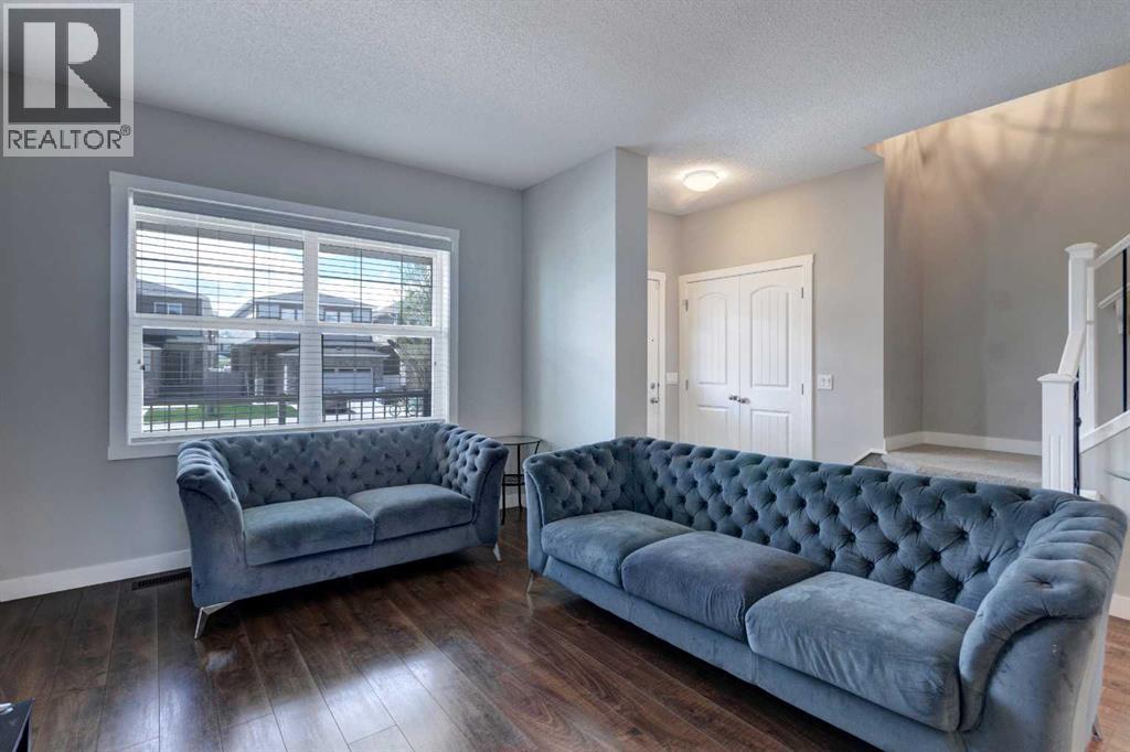 133 Legacy Glen Way SE