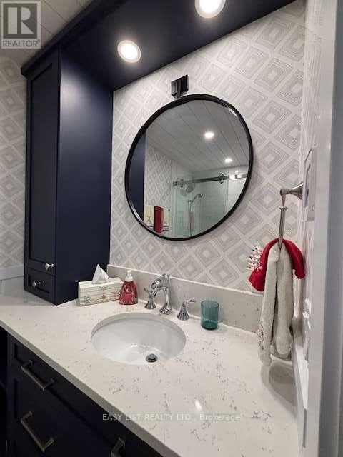 808 - 55 WATER STREET E