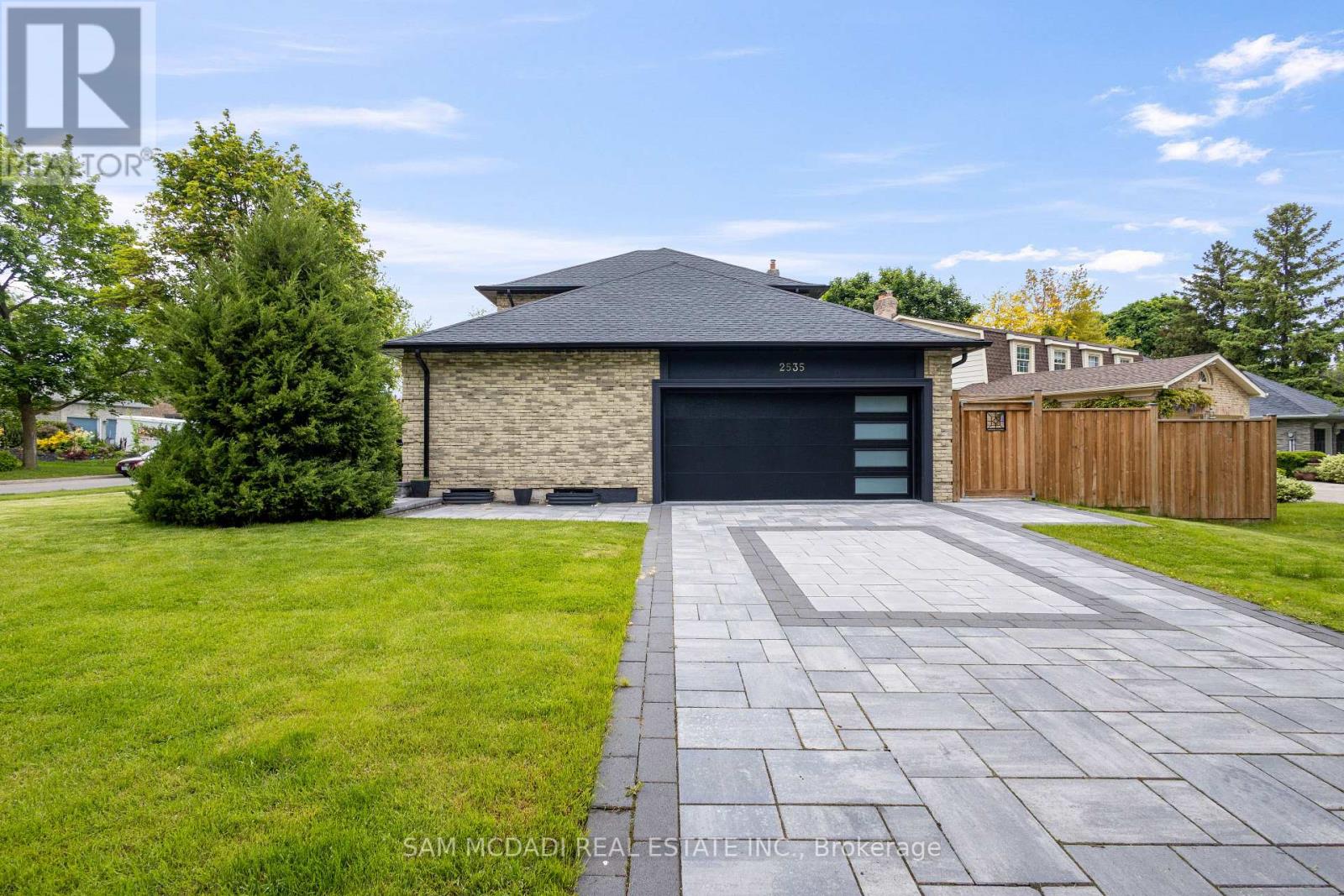2535 ROBIN DRIVE