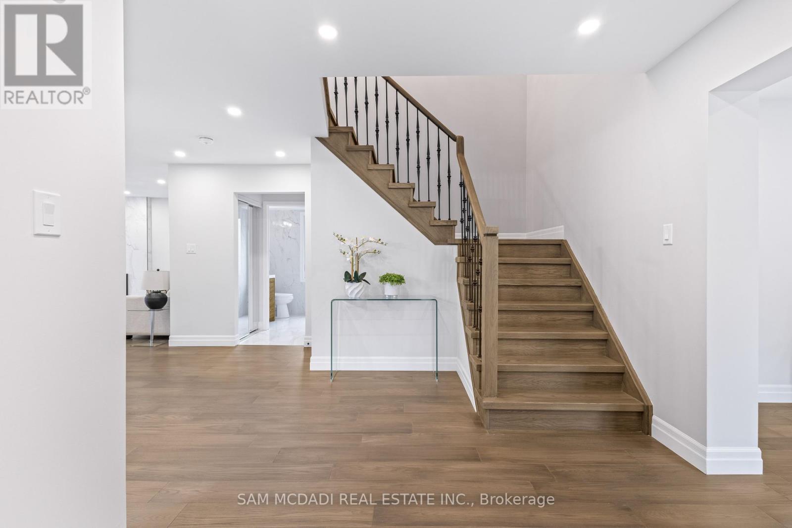 2535 ROBIN DRIVE