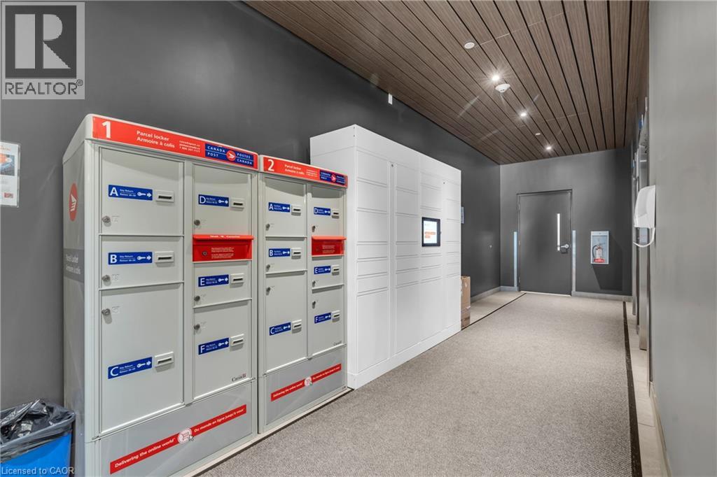 100 GARMENT Street Unit# 216