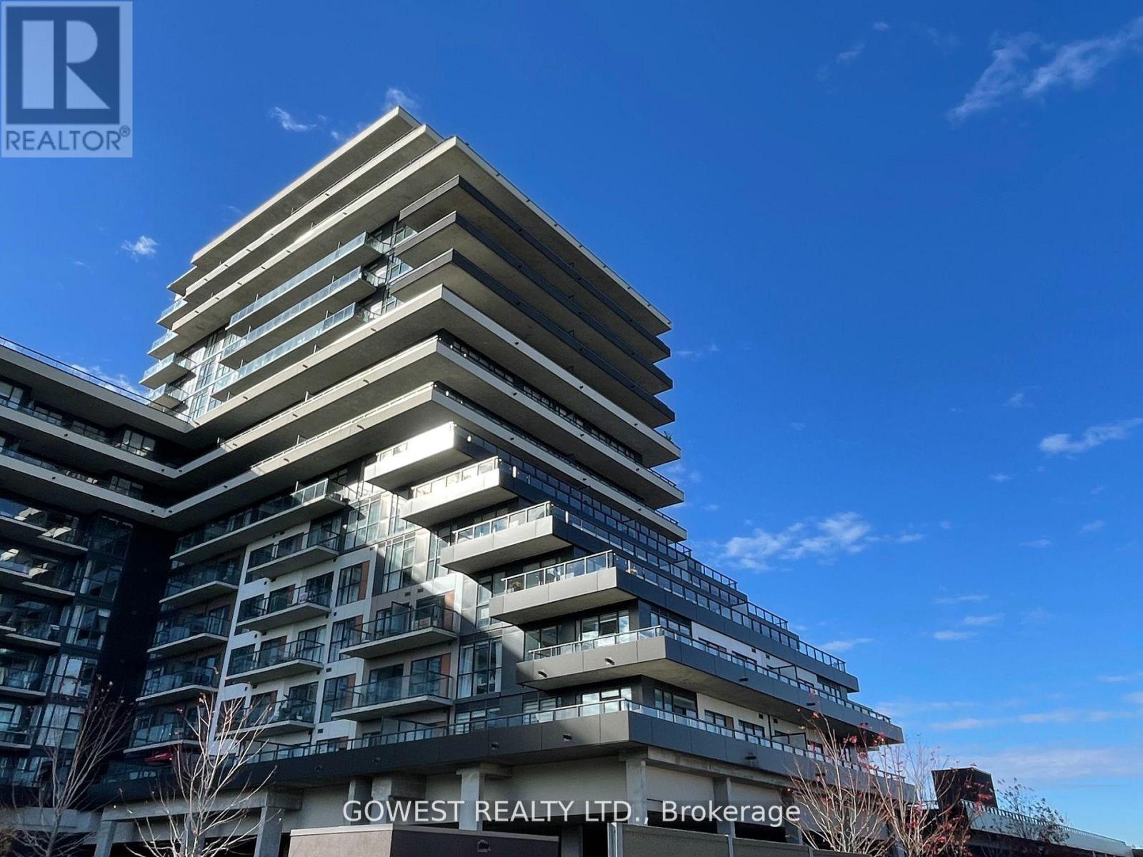 705 - 550 NORTH SERVICE ROAD