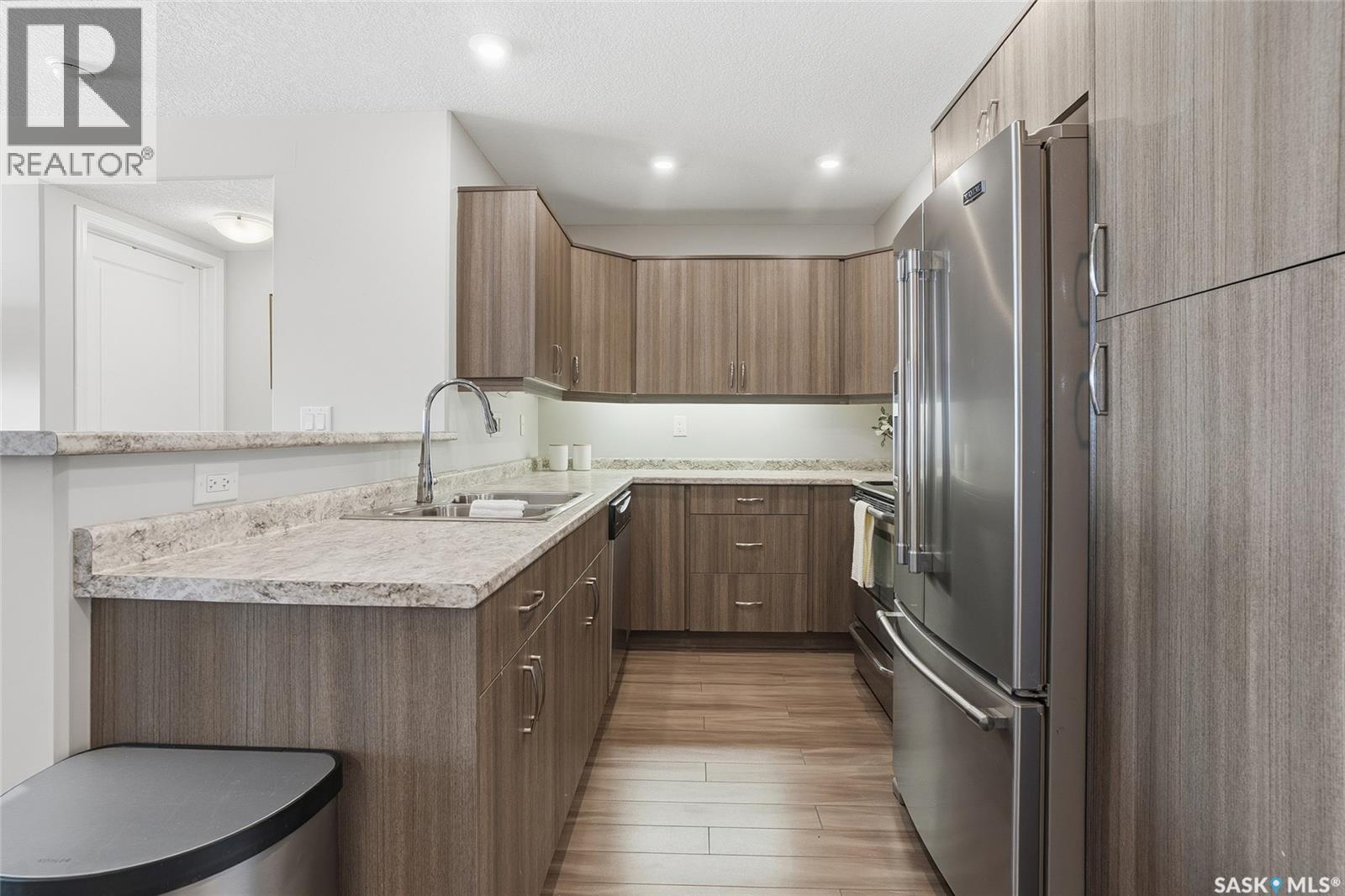 316 915 Kristjanson ROAD