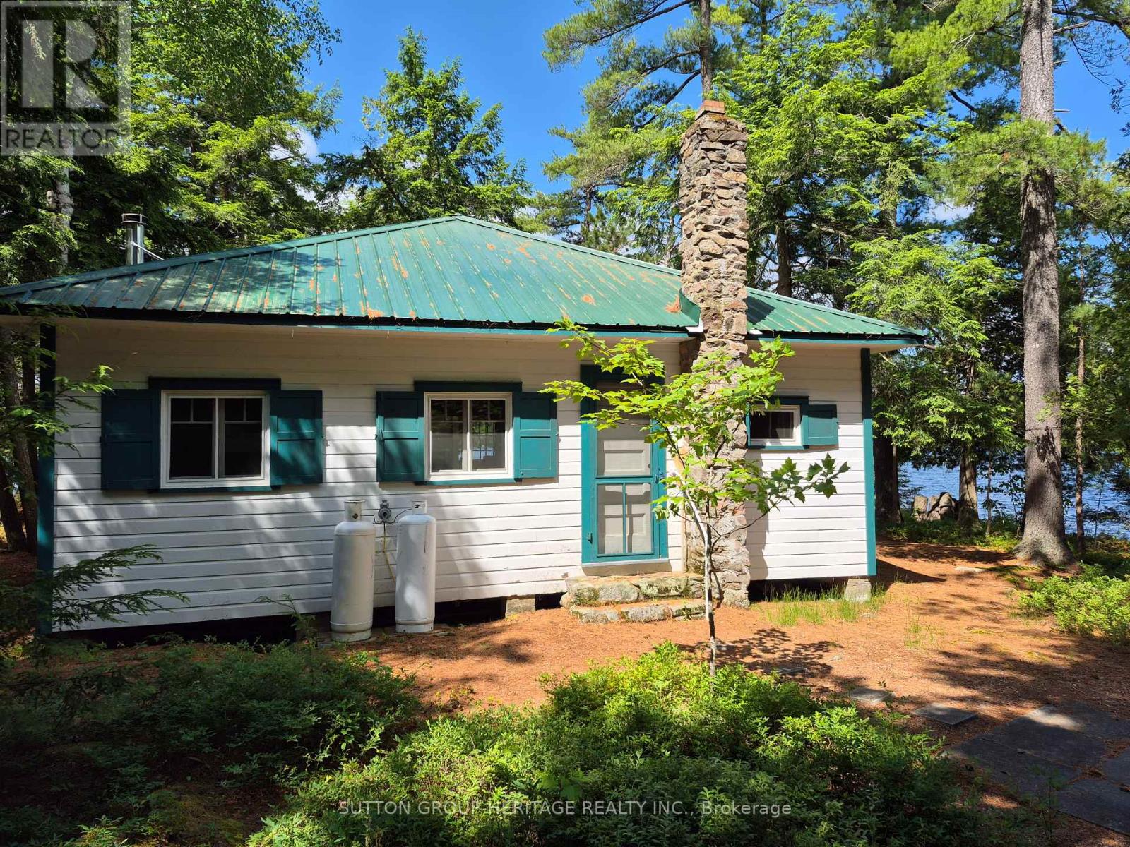 909 ASHBY LAKE WA ROAD