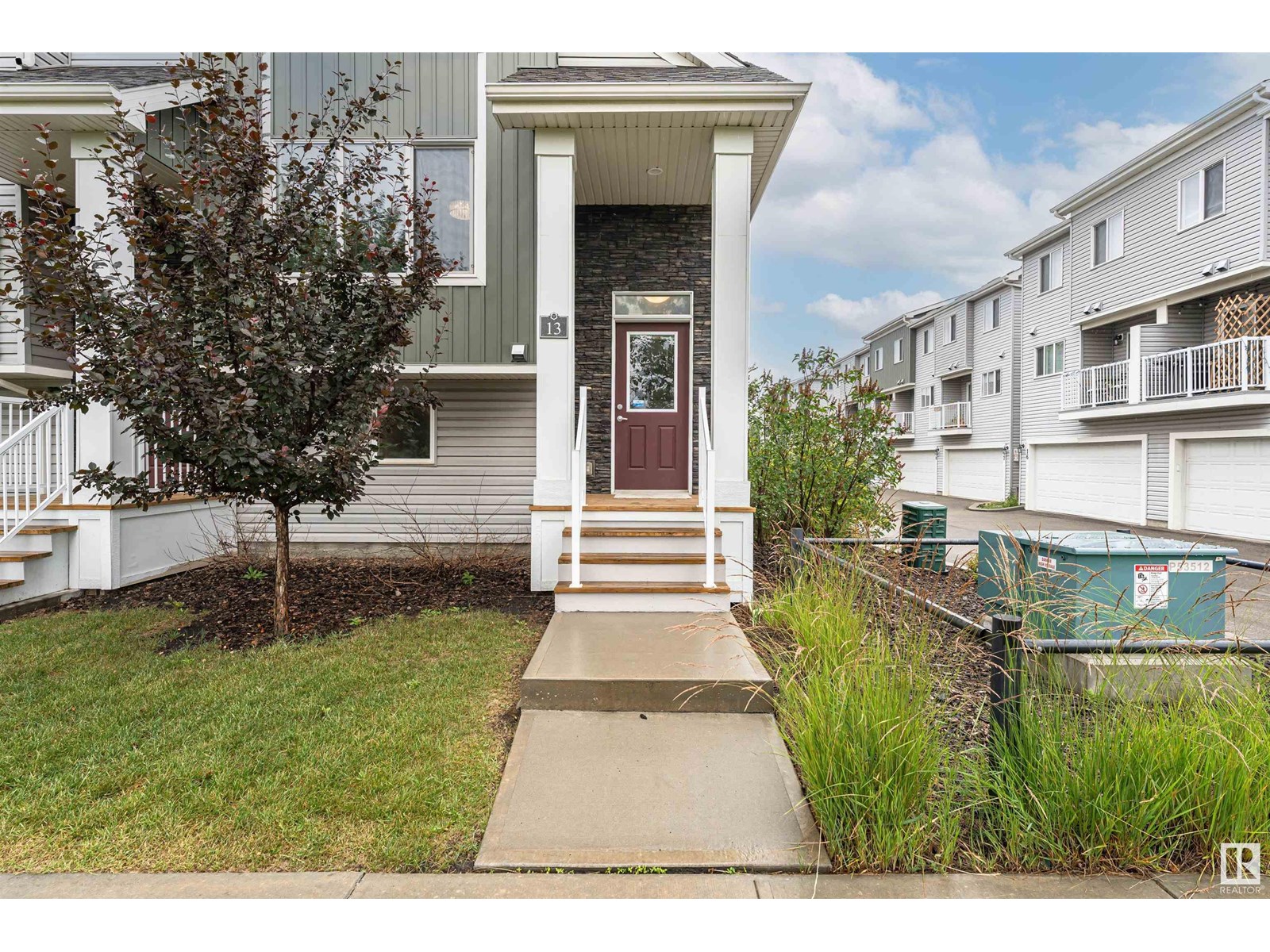 #13 2121 HADDOW DR NW