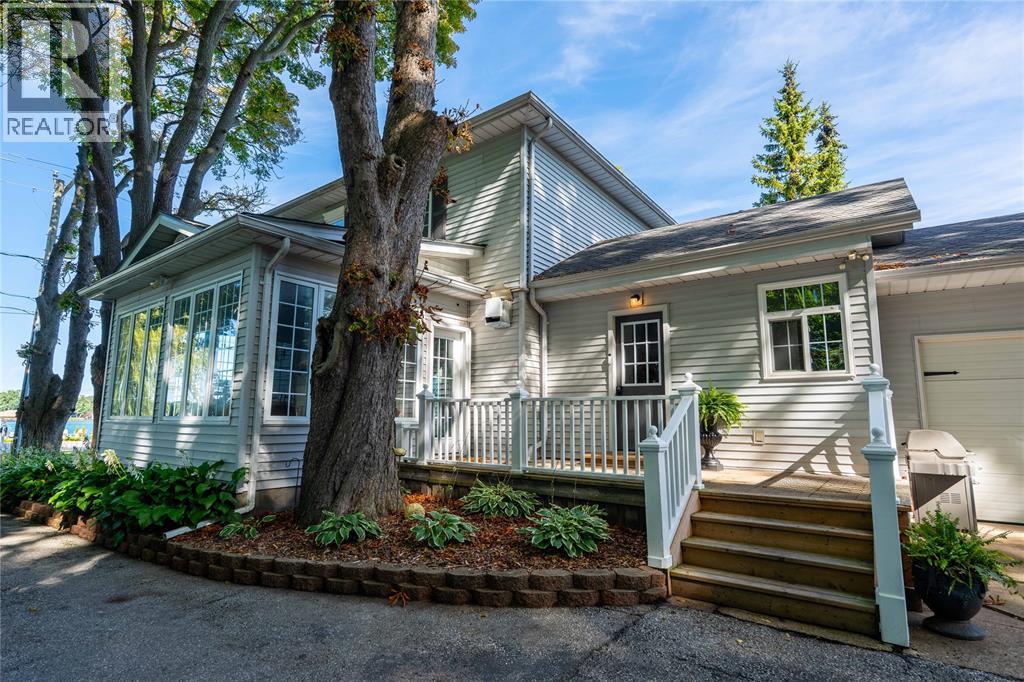 1738 ST CLAIR PARKWAY South