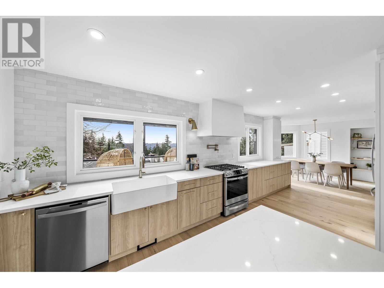 1 CEDARWOOD COURT