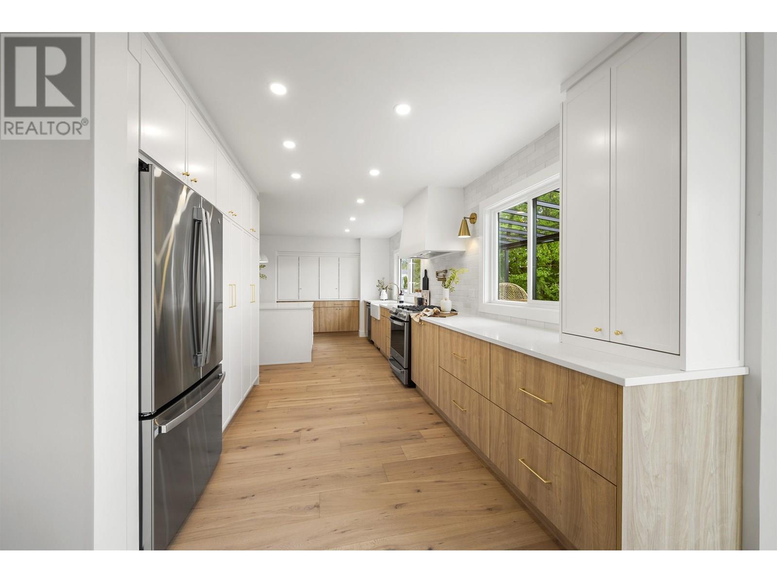 1 CEDARWOOD COURT