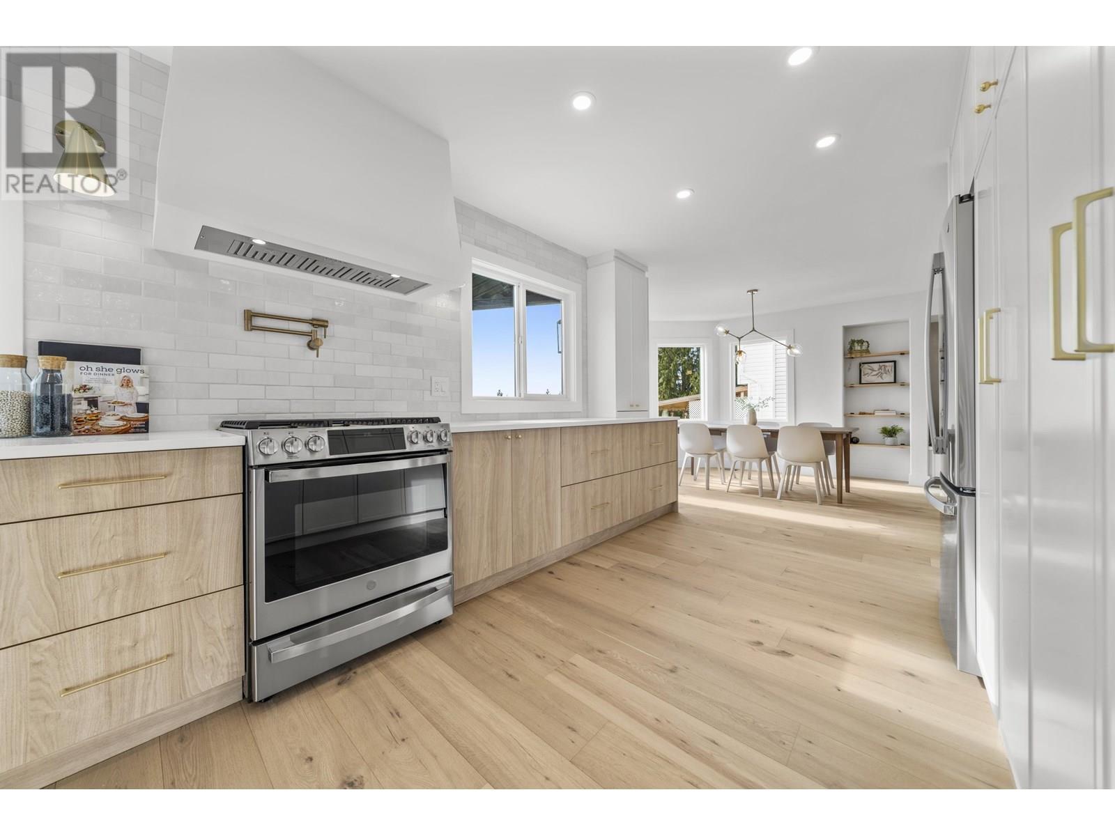 1 CEDARWOOD COURT