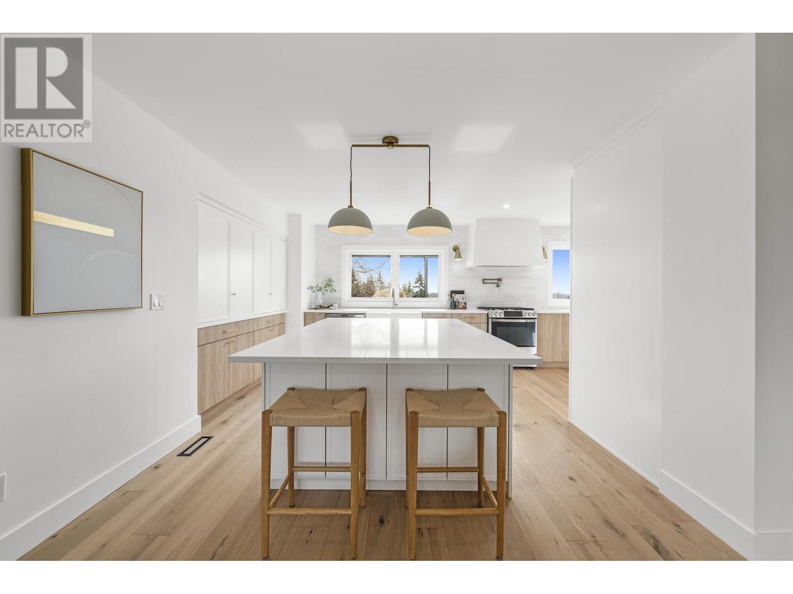 1 CEDARWOOD COURT