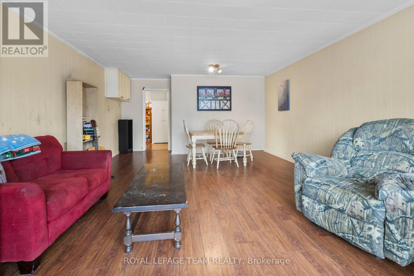 47 DANIEL STREET S