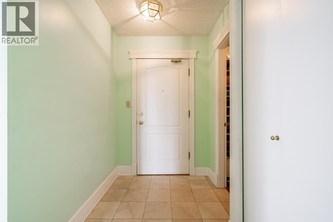 303 121 TENTH STREET