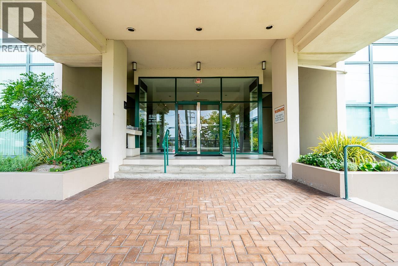 303 121 TENTH STREET