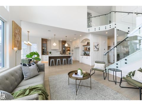 4116 GINSBURG PL NW Edmonton AB T5T4V1