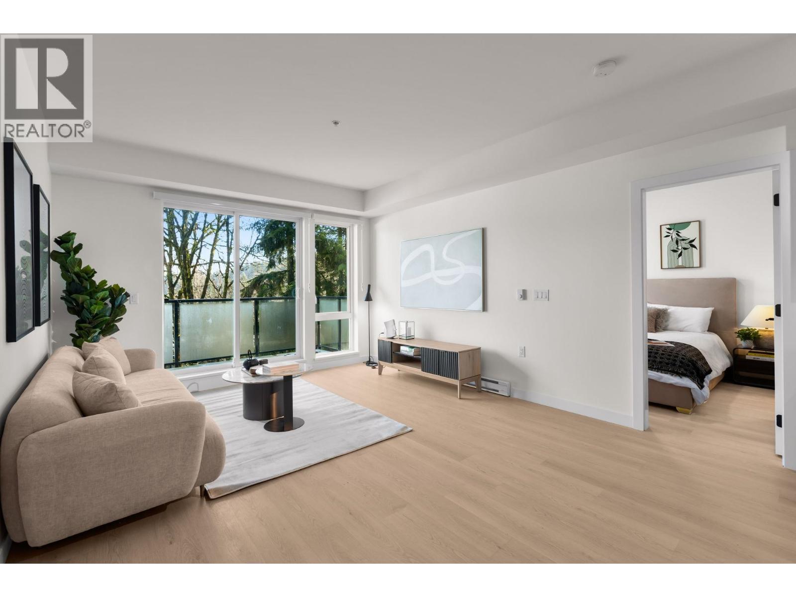 407 2002 ST. GEORGE STREET