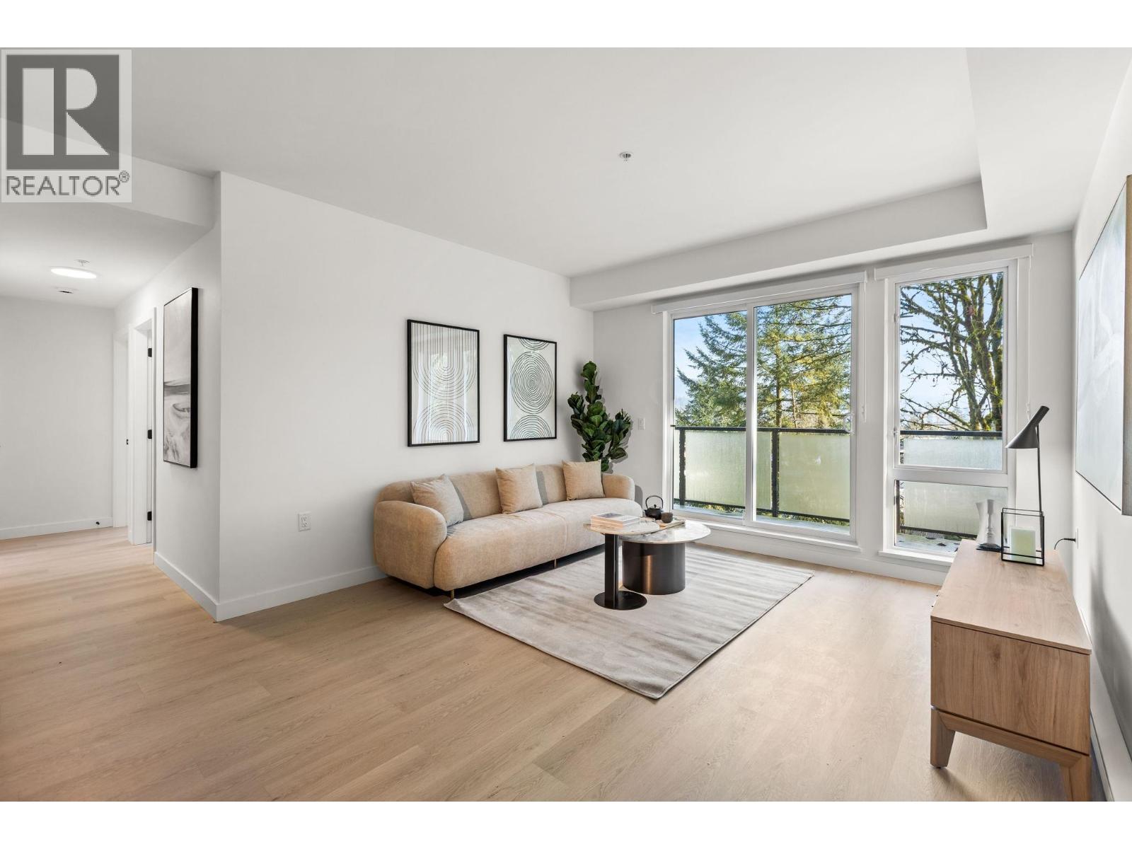 407 2002 ST. GEORGE STREET