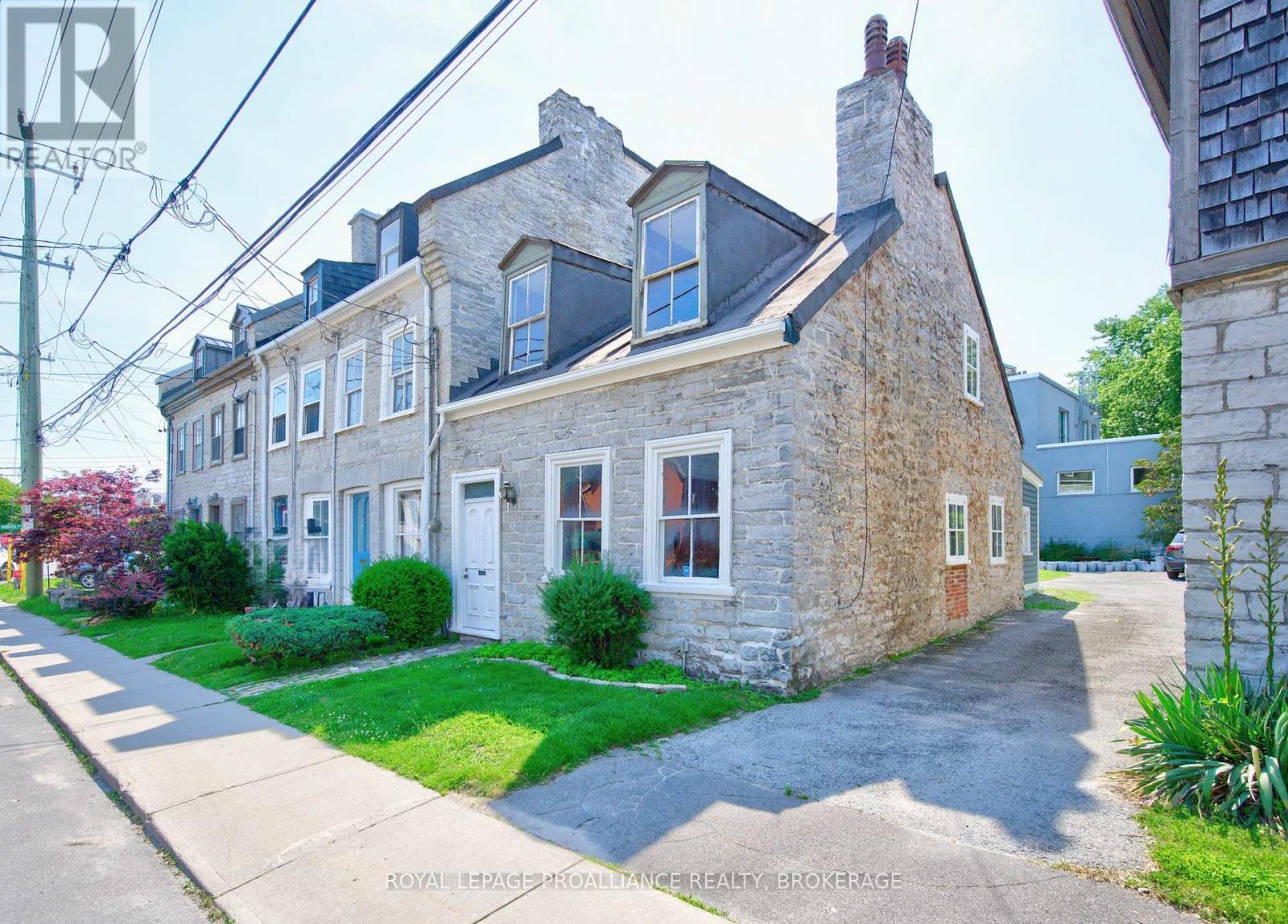 14 RIDEAU STREET