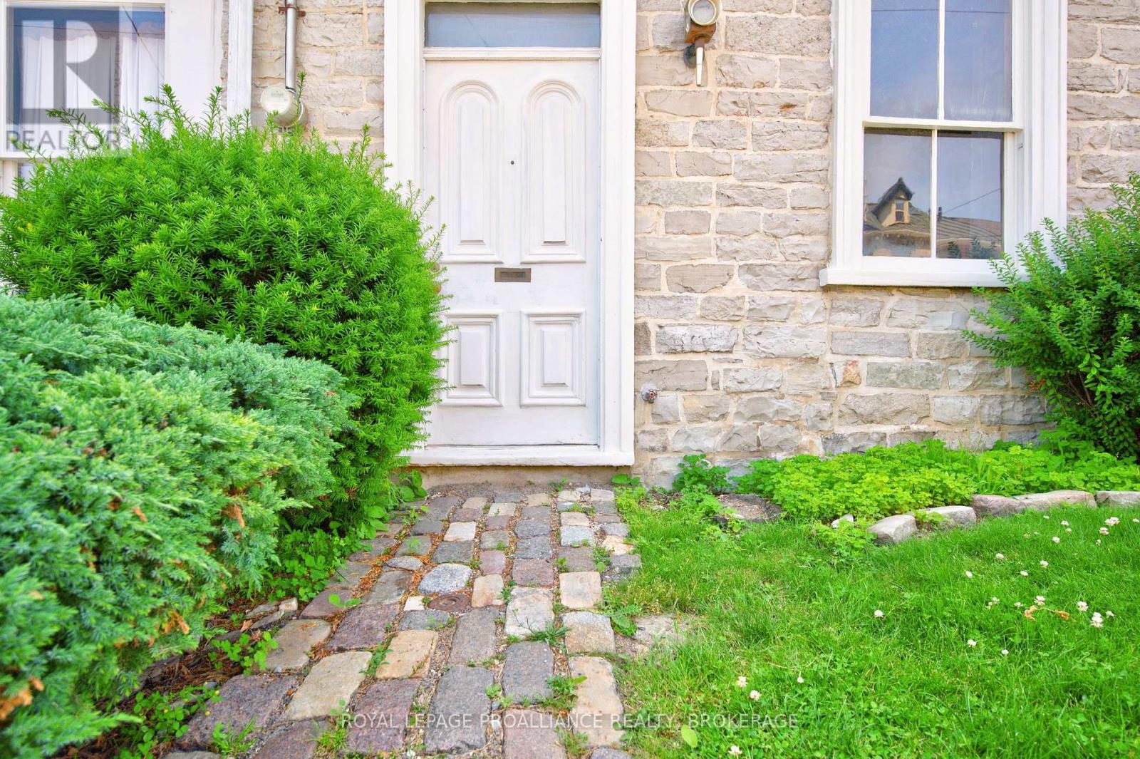 14 RIDEAU STREET