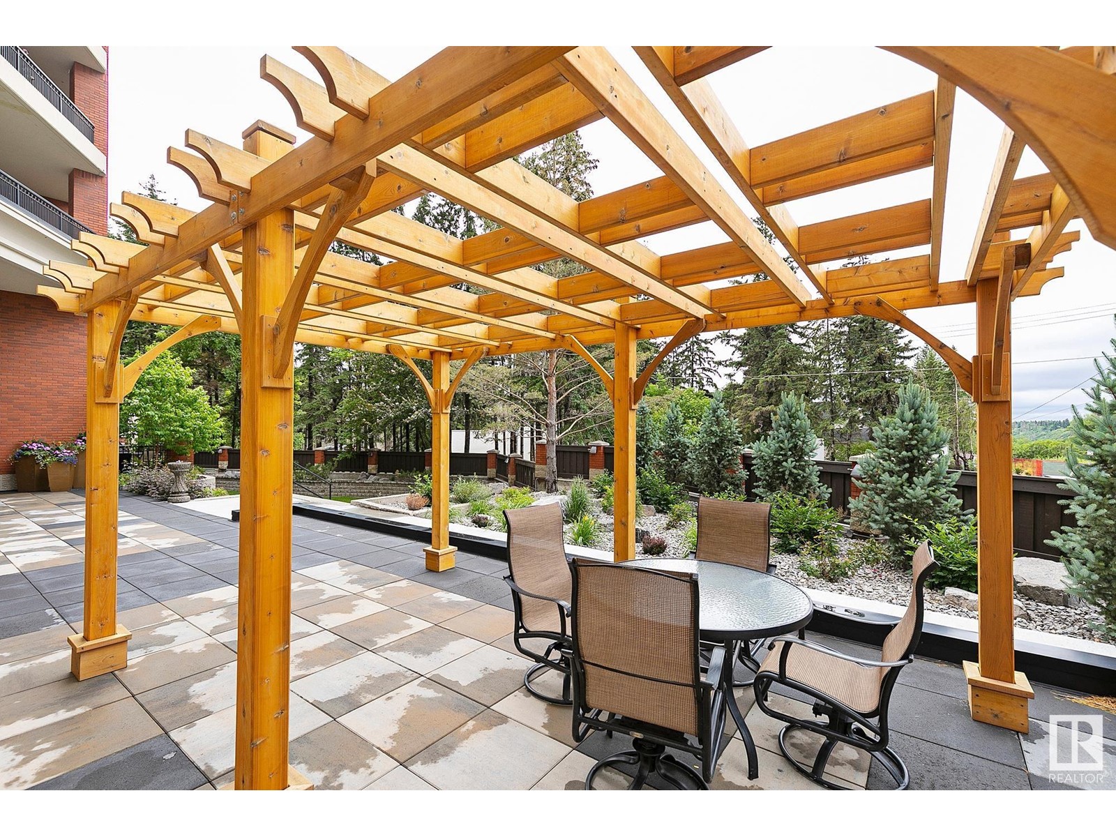 #903 10108 125 ST NW