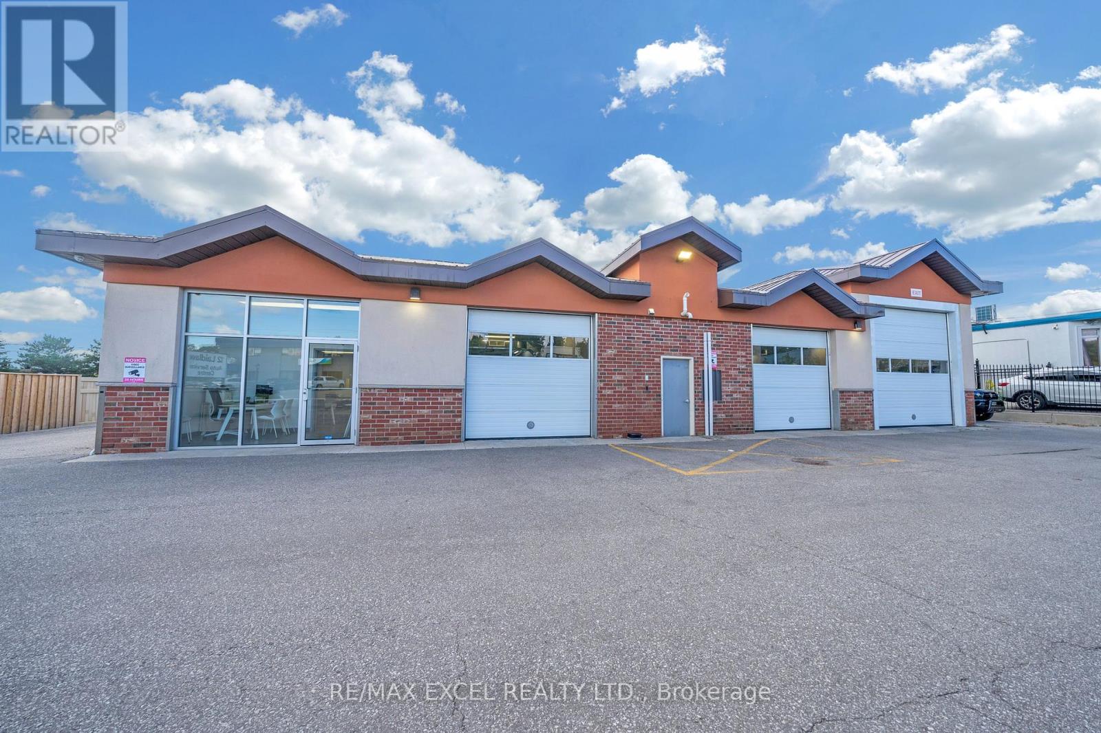 12 LAIDLAW BOULEVARD