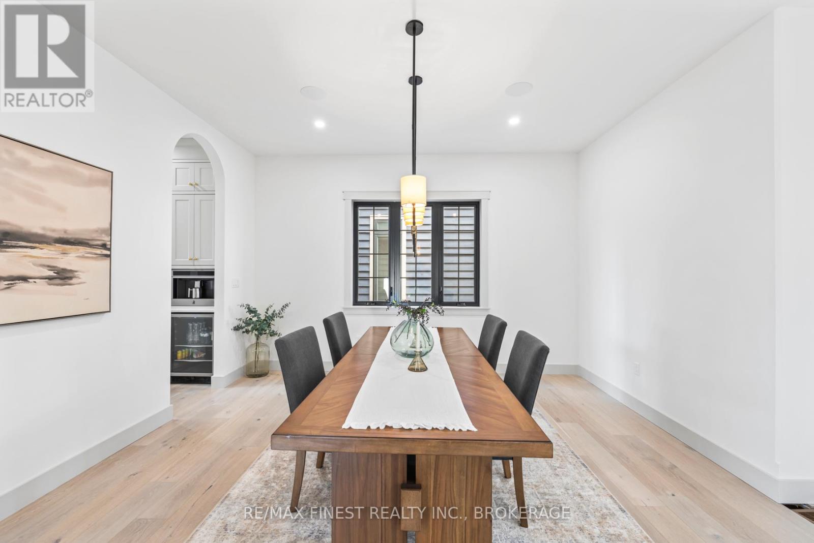 848 WINDERMERE DRIVE