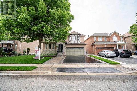 54 WOODVALLEY DRIVE Brampton (Fletcher's Meadow) ON L7A1Z3