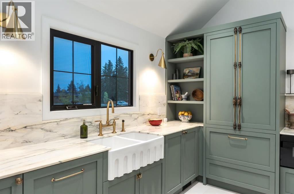 1011 Lake Wapta Way SE