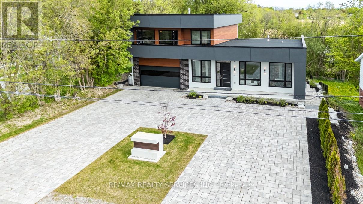 1395 OLD GREEN LANE