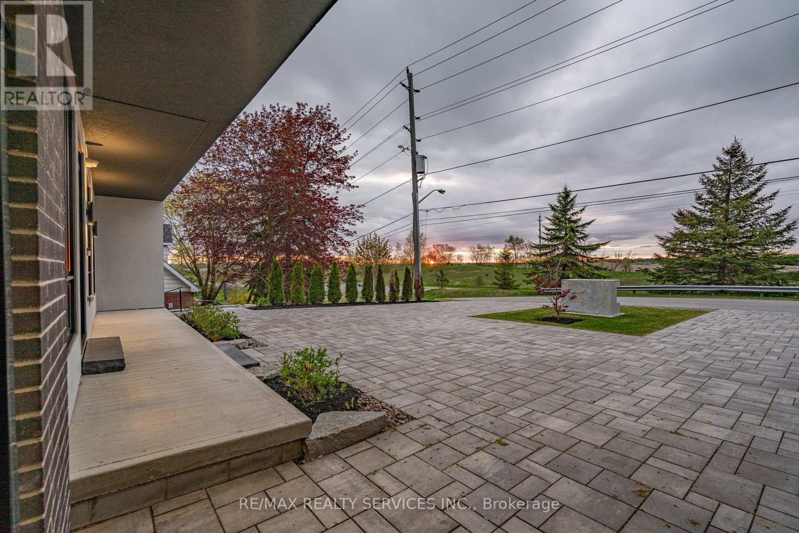 1395 OLD GREEN LANE