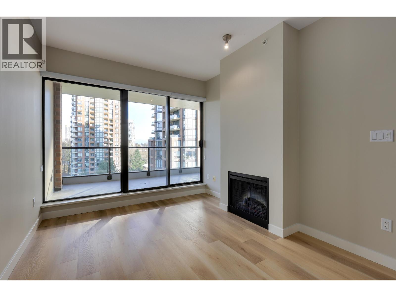 1004 6823 STATION HILL DRIVE