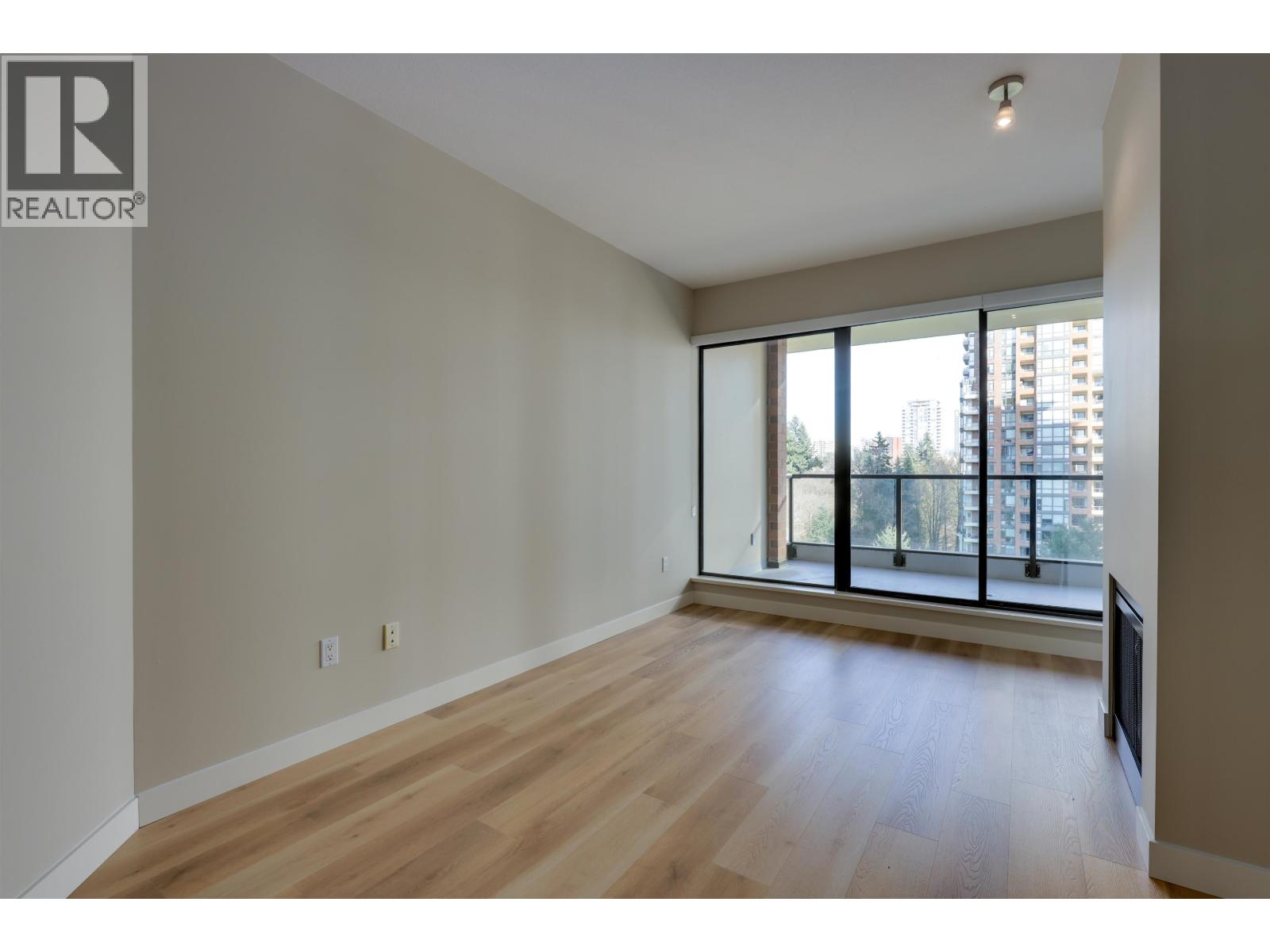 1004 6823 STATION HILL DRIVE