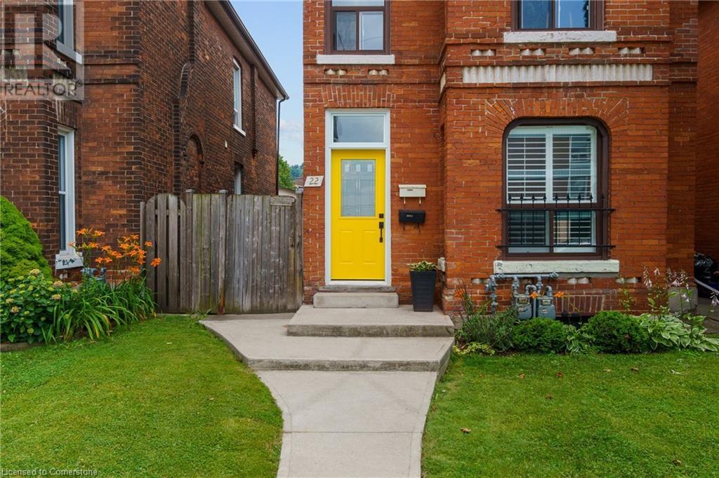 22 AIKMAN Avenue