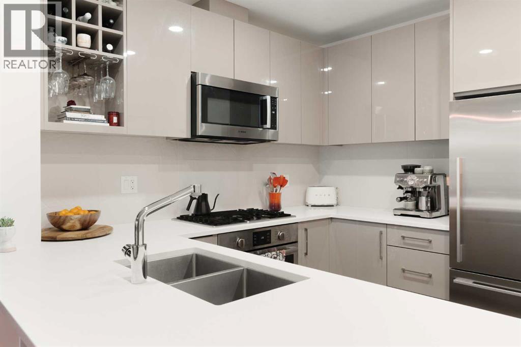 307, 301 10 Street NW