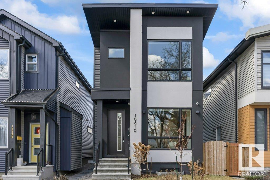 10810 135 ST NW