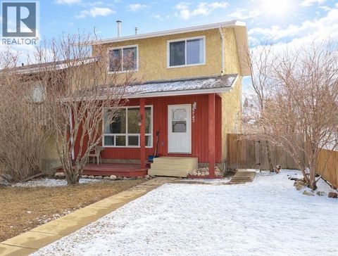 5743 56 Street Rocky Mountain House AB T4T1J8