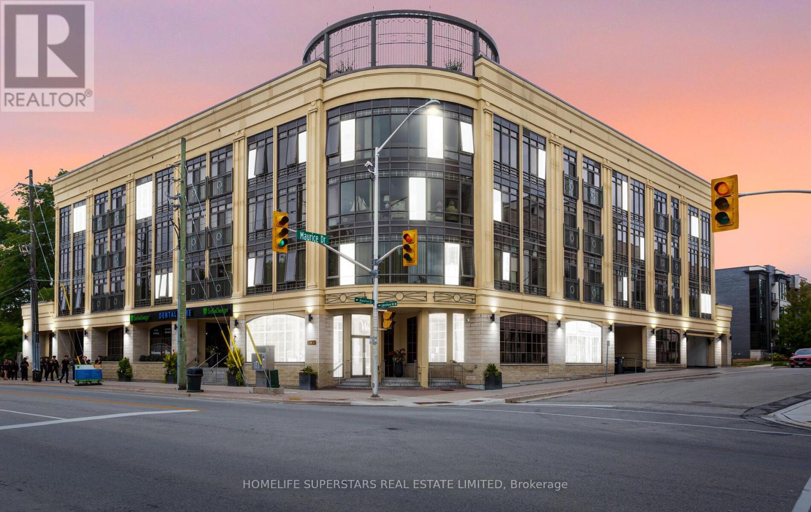 302 - 205 LAKESHORE ROAD W