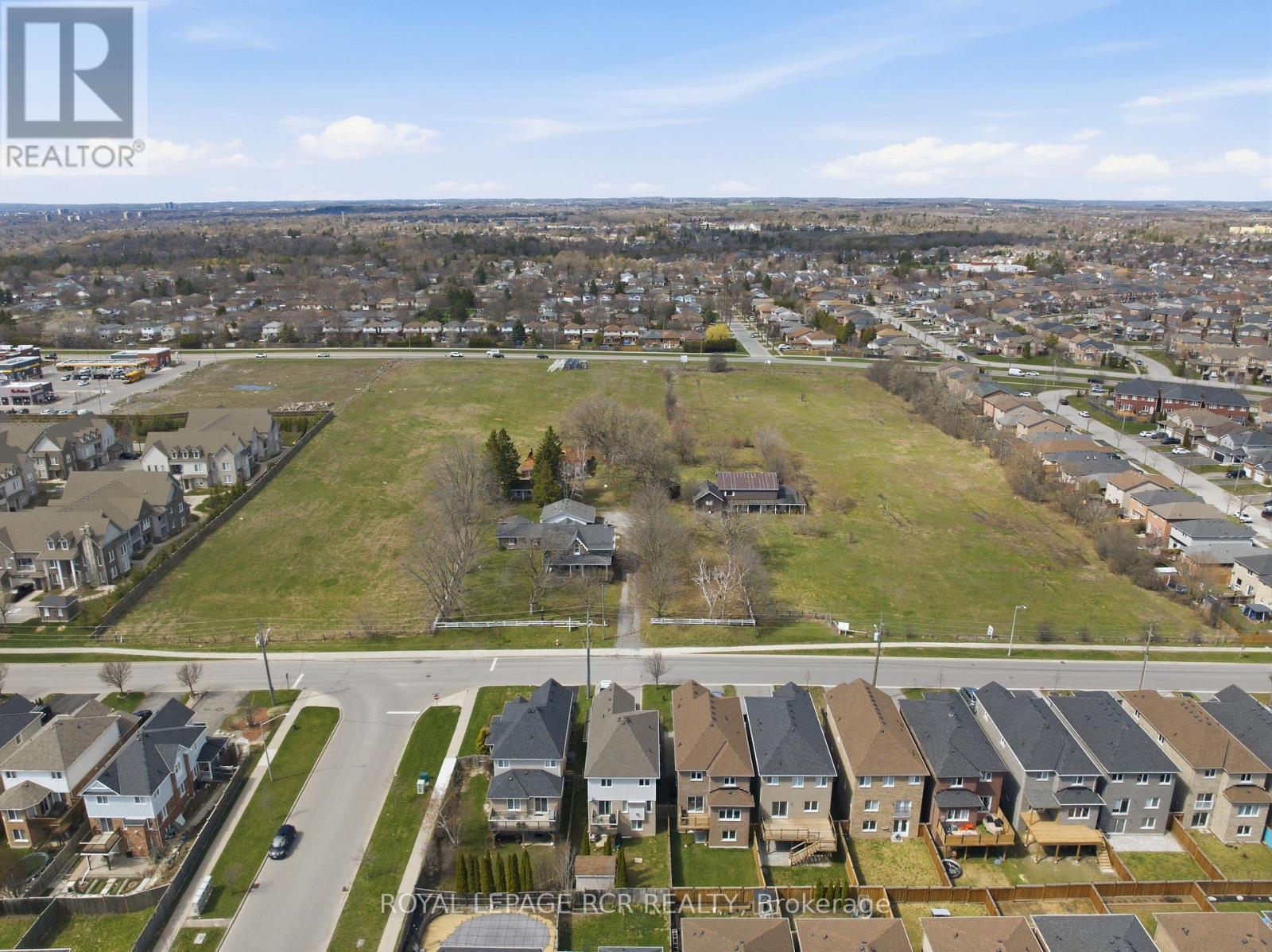 1440 GORD VINSON AVENUE