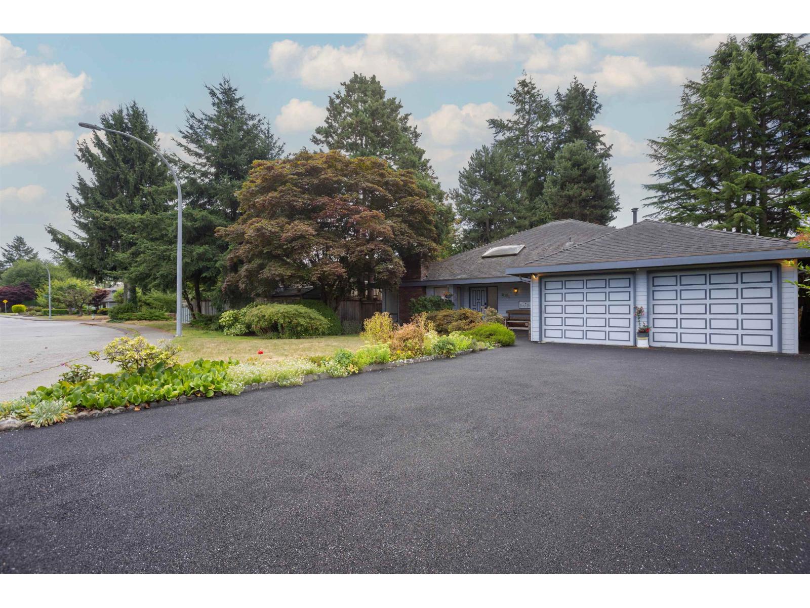11104 BRIDLINGTON DRIVE