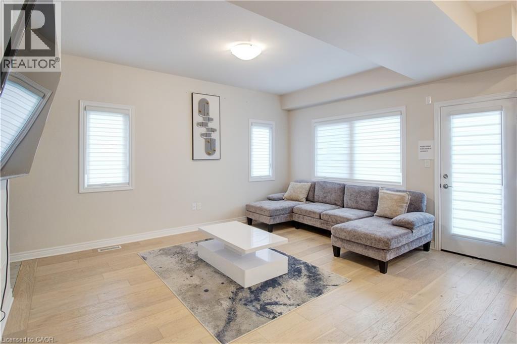 7387 SHERRILEE Crescent