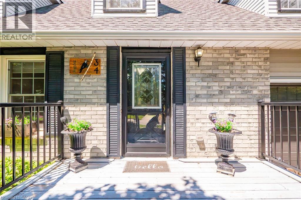 34 PEACHTREE Crescent